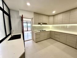 Beverly Hill (D10), Condominium #602095631